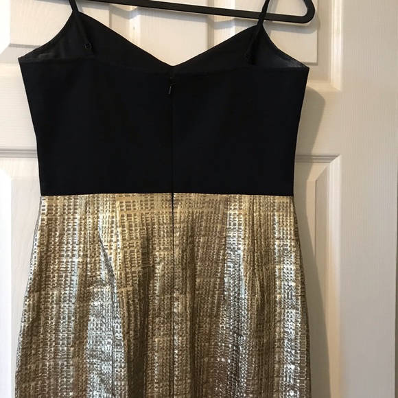 Beautiful gold with black at the back - Picture 8 of 8